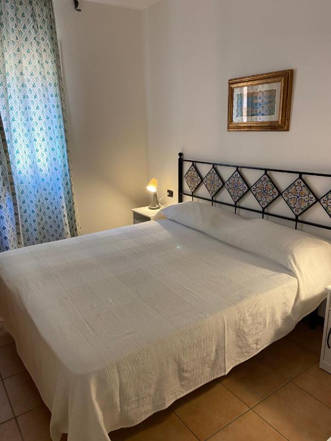 Residence Le Solane Марина ди Кампо Екстериор снимка