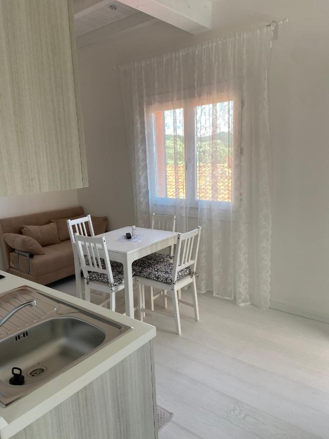 Residence Le Solane Марина ди Кампо Екстериор снимка