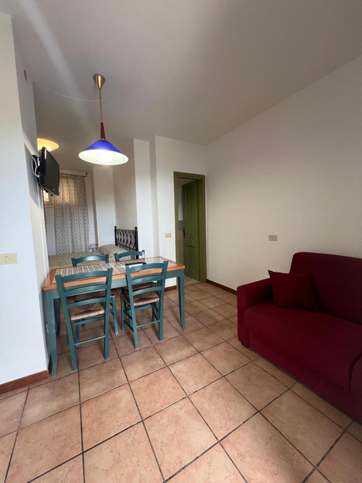 Residence Le Solane Марина ди Кампо Екстериор снимка