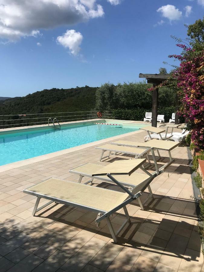Residence Le Solane Марина ди Кампо Екстериор снимка